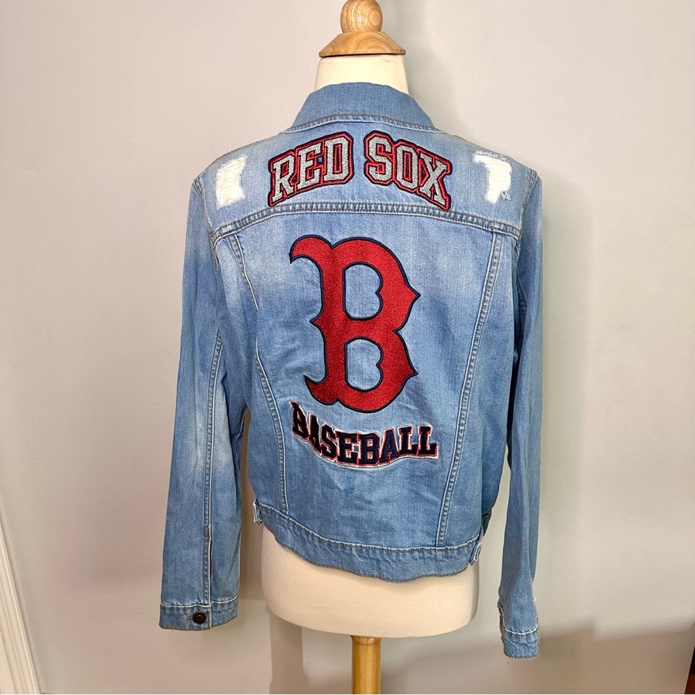 MLB The Boston Red Sox Women's Distressed Lightweight Denim Days Jacket size M